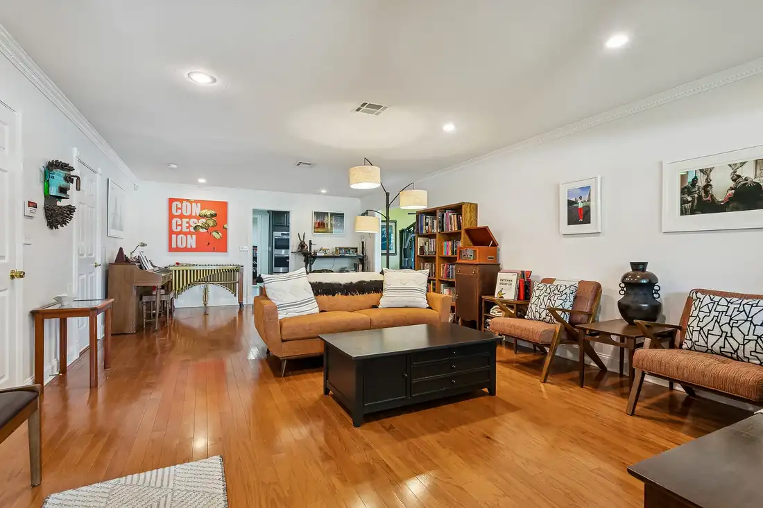5451 Canal Boulevard property photo