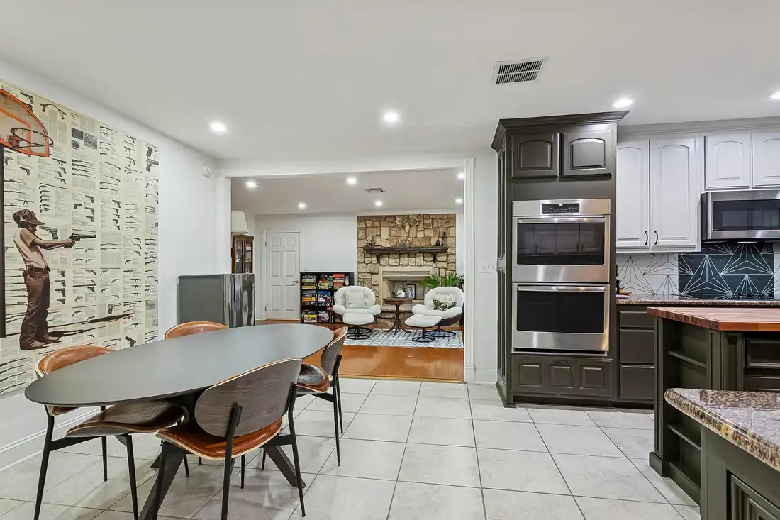 5451 Canal Boulevard property photo